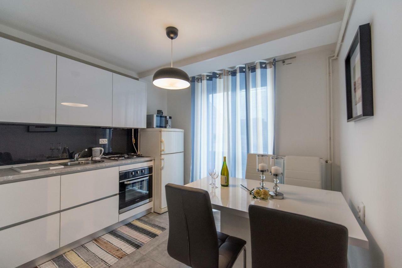 Apartman Lux Apartment Daruvar Bagian luar foto